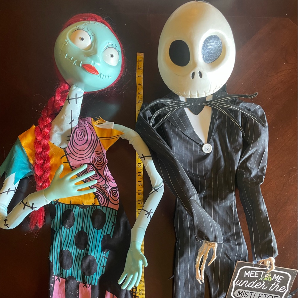 Jack Skellington & Sally From “The Nightmare Before Christmas” Halloween Figures - Picture 11 of 16